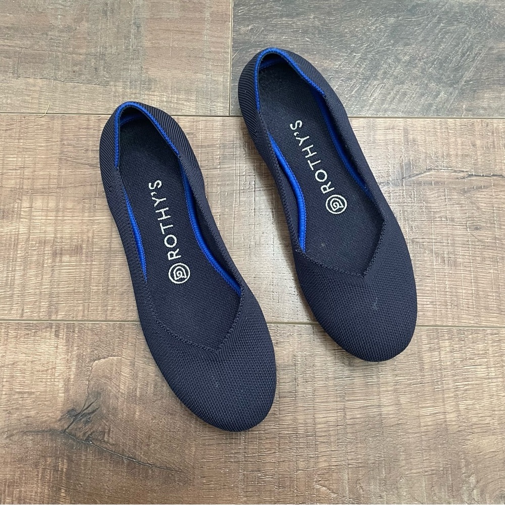 Rothy's Bavy Blue Round Toe Ballet Flats Size 7